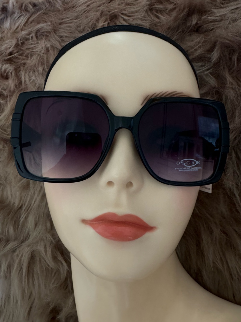 Oscar de la Renta sunglasses